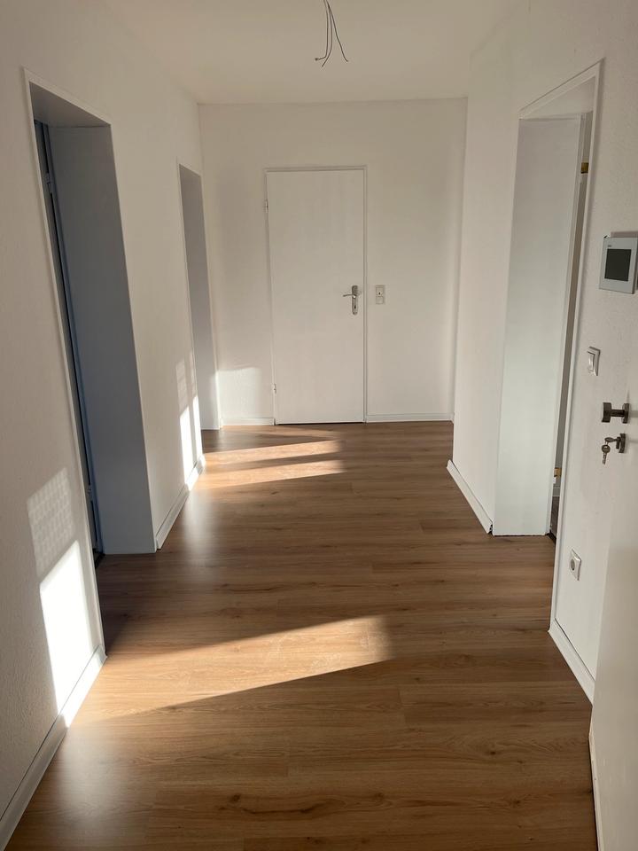 Thumbnail-Erstbezug nach Renovierung 78 qm 3 ZKB