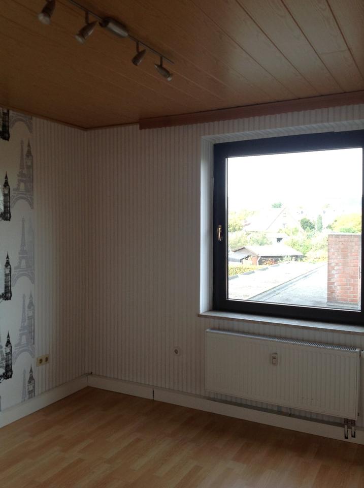 Thumbnail-Attraktive 3,5-Zimmer-Wohnung im 1. OG in Moers-Repelen