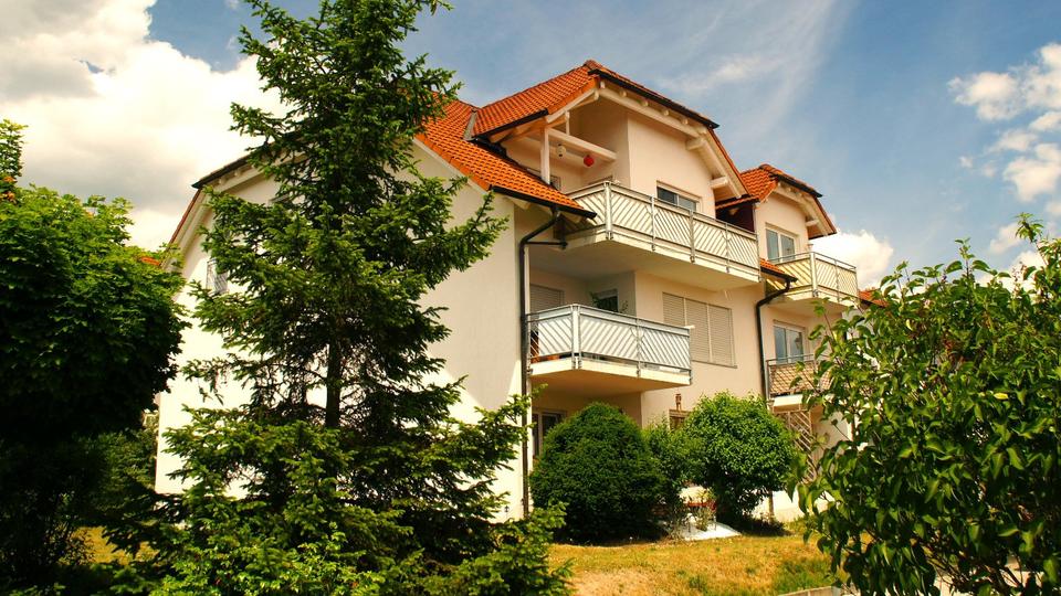 Thumbnail-Sonnige ruhige großzüg. 3-Zi.-Komfortwhg, 2. Stock, Balkon, EBK