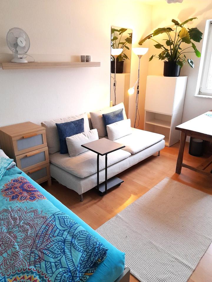 Thumbnail-ZIMMER FREI ! möbliert ab 01.06.26 in Frankfurt Oberrad !