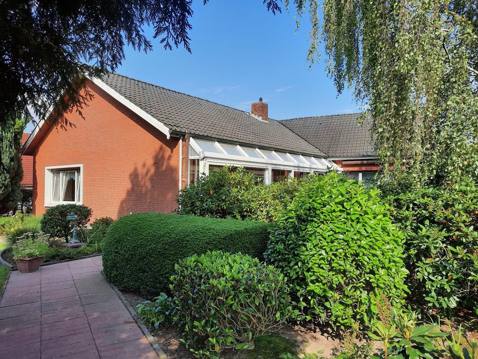 Thumbnail-Einfamilienhaus Bungalow in Varel-Obenstrohe