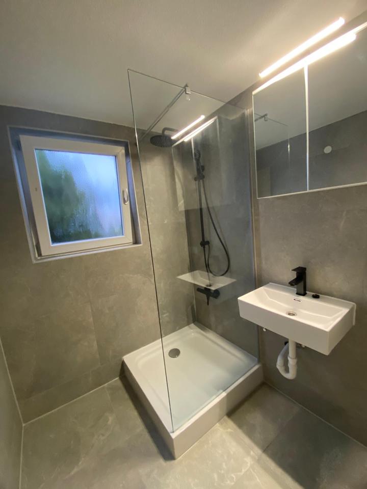 Thumbnail-Renovierte Vermietete 3-Zimmer Wohnung mit ca. 5,7 Rendite