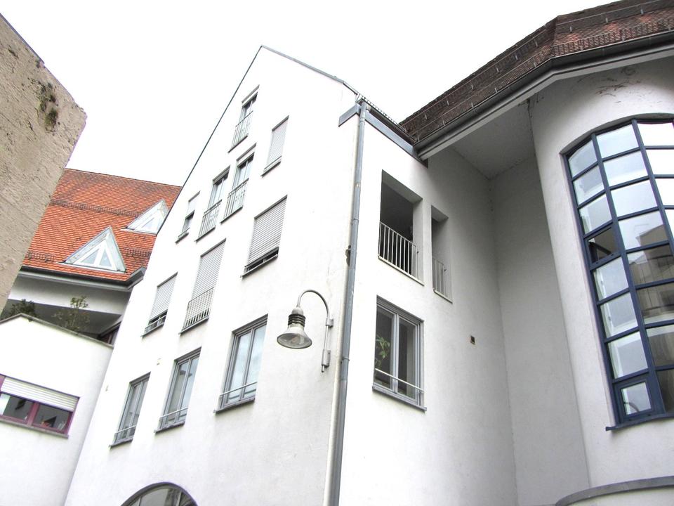 Thumbnail-2-Zi.-Stadt-Wohnung-88400 Biberach-Grabengasse-54qm-Bj.1989