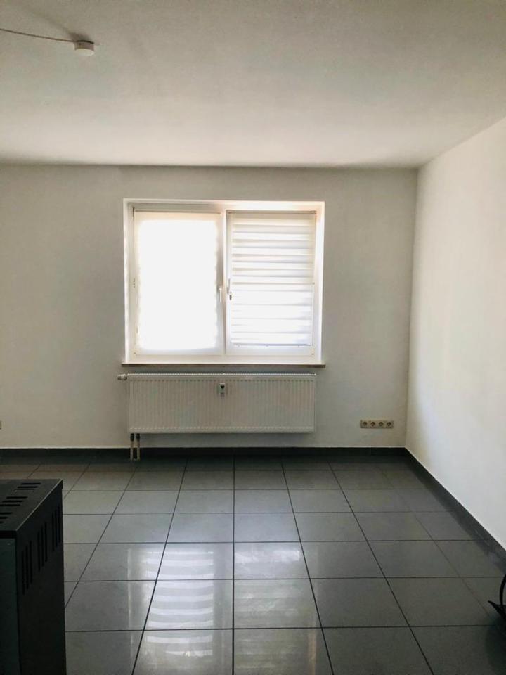 Thumbnail-Charmante 3-Zimmer-Wohnung mit Balkon, Einbauküche, Stellplatz