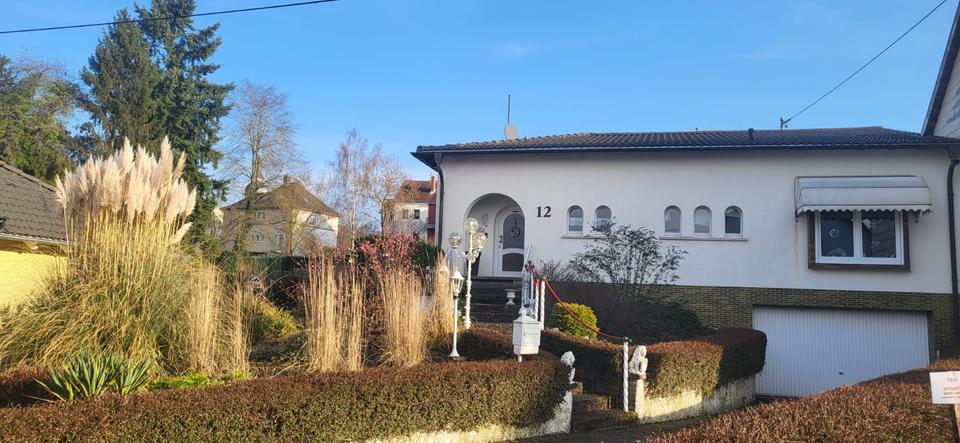 Thumbnail-Bungalow mit 150 m² Wohnfläche und großem Grundstück