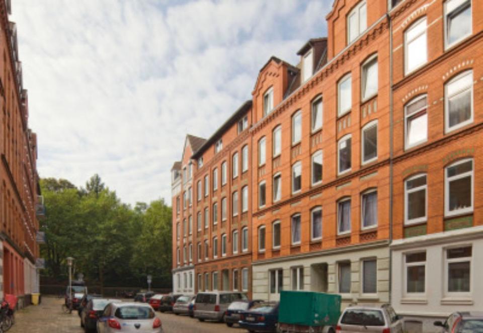 Thumbnail-ANFRAGESTOPP: Schöne 2 Zimmer Altbauwohnung (WG-geeignet)