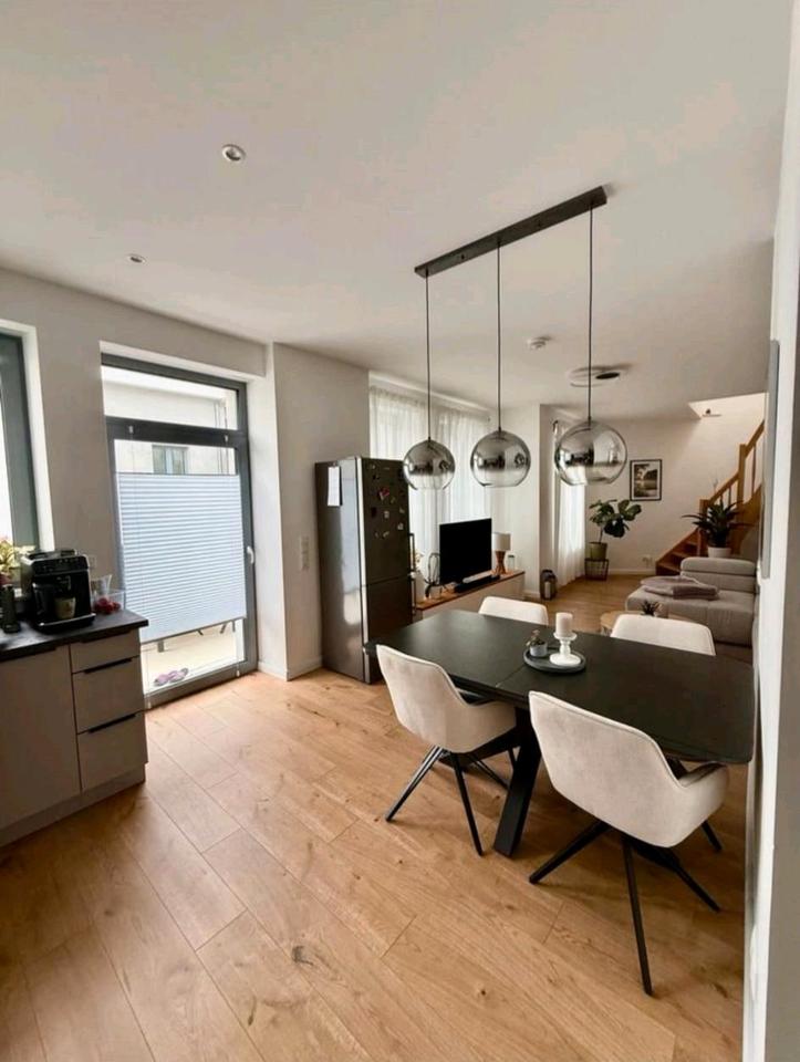 Thumbnail-helle 3 - Zimmer Maisonette Dachgeschosswohnung mit Balkon u. EBK
