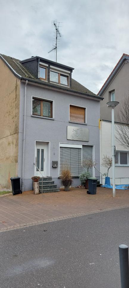 Thumbnail-Kapitalanlage - Wohnhaus mit Gewerbeeinheit in Völklingen,Wehrden
