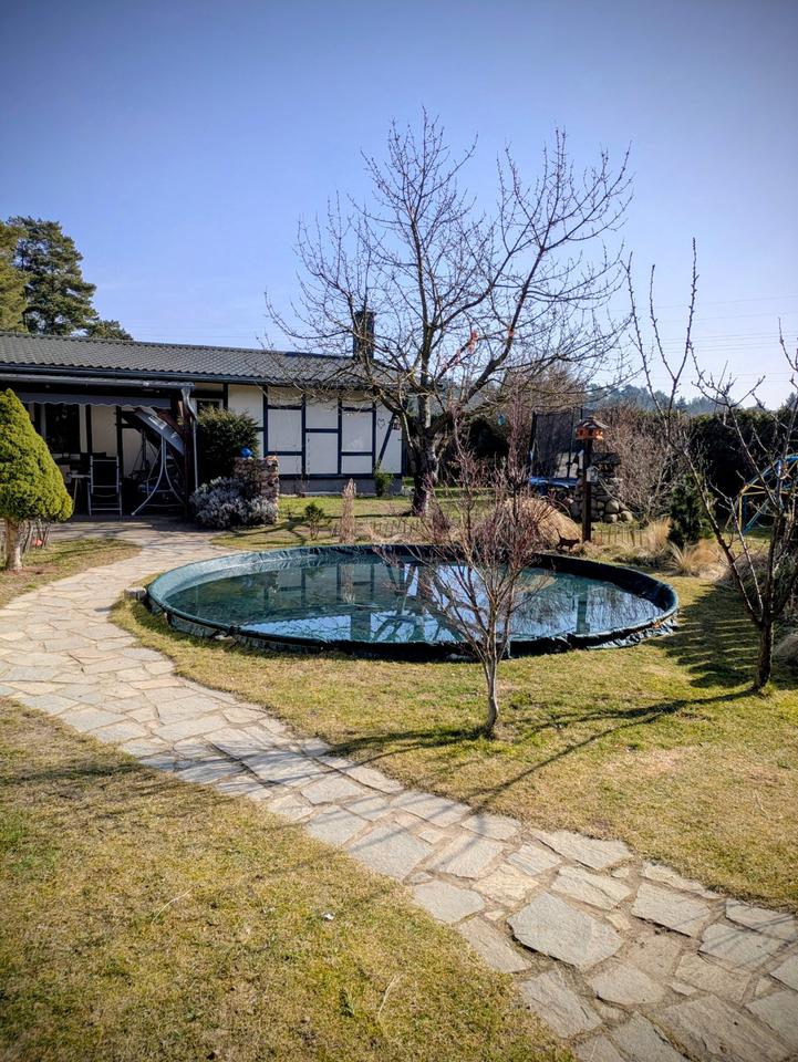 Thumbnail-Wochenendhaus in Seenähe –Kamin, Pool, großer Garten (winterfest)