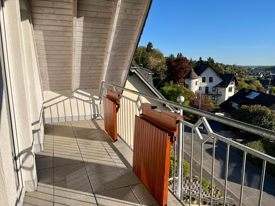 Thumbnail-Dachgeschosswohnung mit einzigartigem Blick über Bad Münstereifel