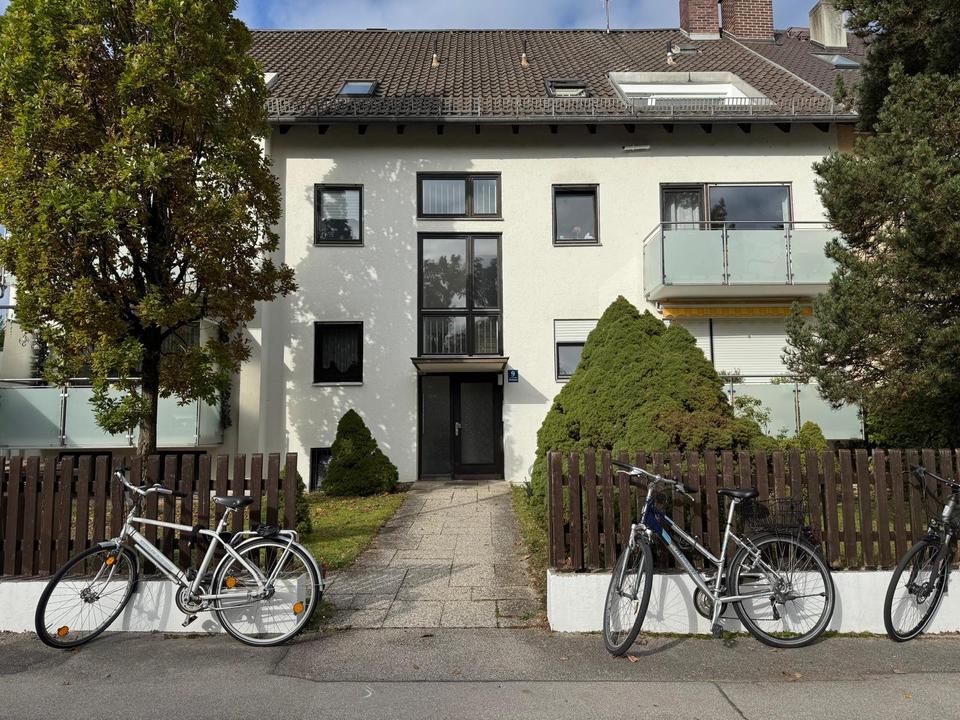 Thumbnail-Provisionsfrei: Helle 2-Zimmer-Wohnung mit Balkon, München-Hadern