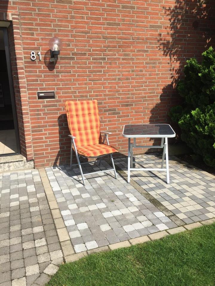 Thumbnail-kleine Doppelhaushälfte mit Garage in Altkalkar