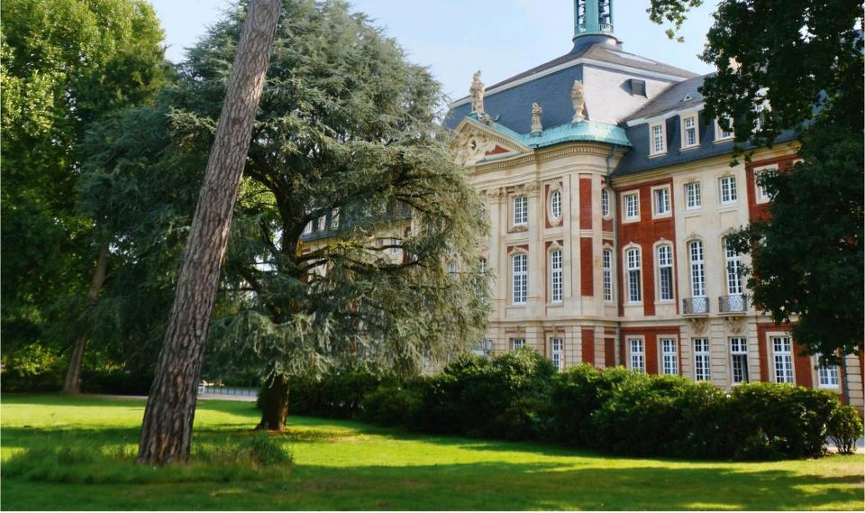 Thumbnail-1 Zimmer Eigentumswohnung 1a Lage hinterm Schlossgarten zu v