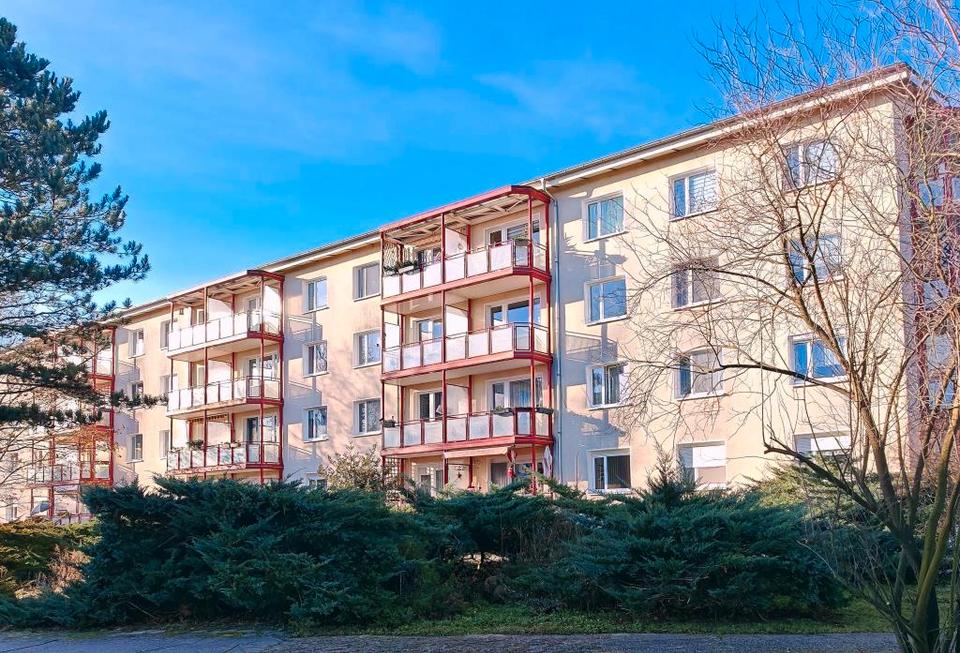 Thumbnail-Balkon, Wald, kurze Wege – hier passt einfach alles - bezugsfertige 3 Raumwohnung