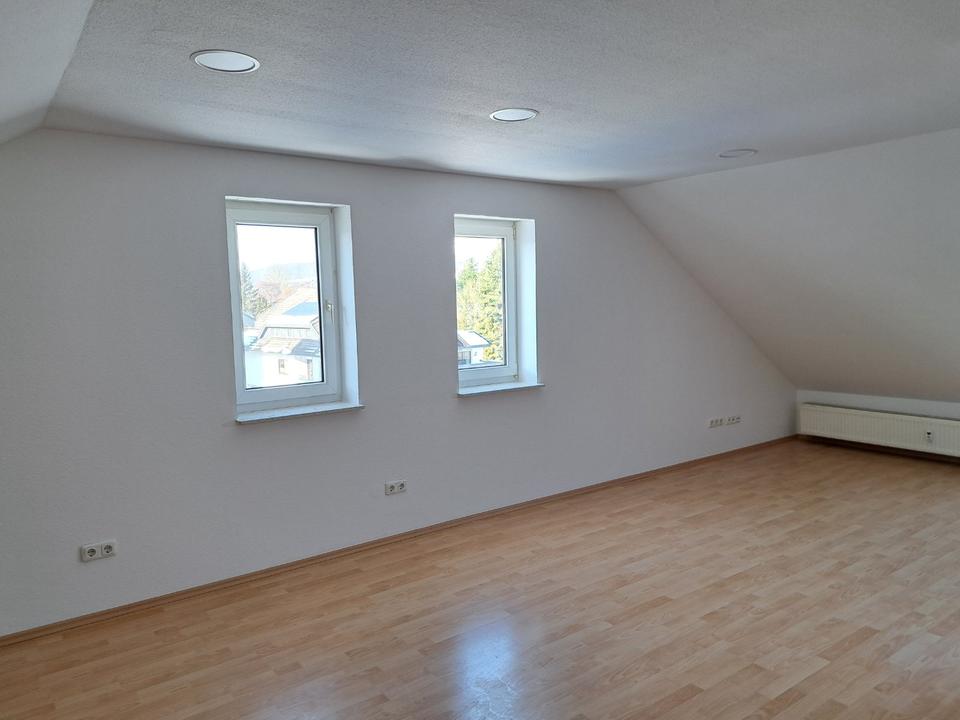 Thumbnail-Dachgeschosswohnung im Ortskern von Neuhof