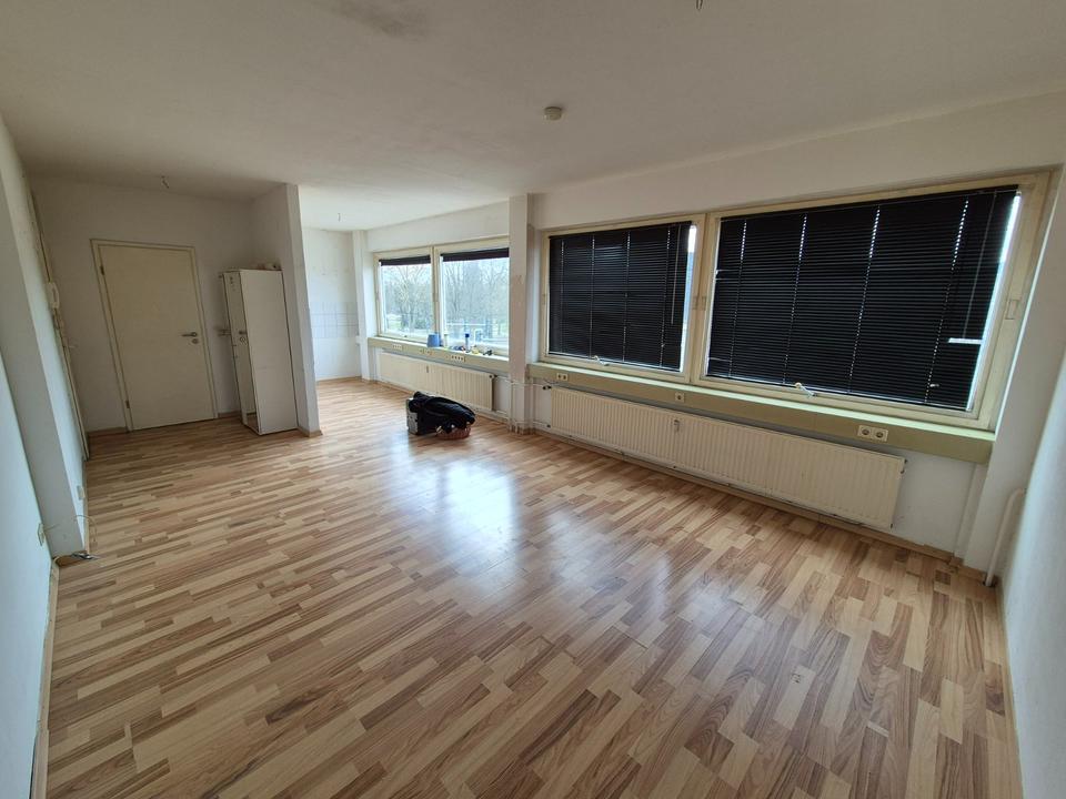 Thumbnail-35 m² 1-ZKB Single-Wohnung in Dillingen,1a Citylage