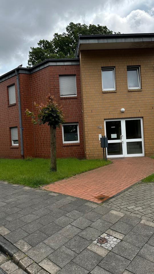 Thumbnail-✨ Erstbezug nach Renovierung! 2-Zi.-Whg. mit Balkon & Stellpl. ✨