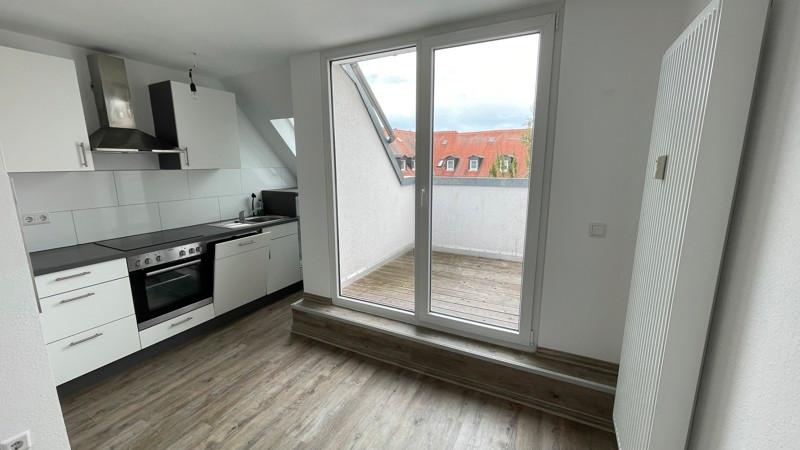 Thumbnail-Frisch AUSGEBAUT 1,5-Zimmer-Dachgeschosswohnung mit Loggia