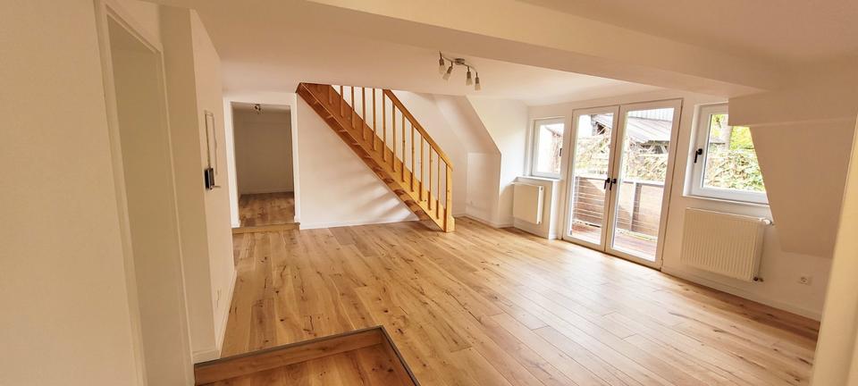 Thumbnail-Wunderschöne helle neu renovierte 6-Zimmer Wohnung in top Lage