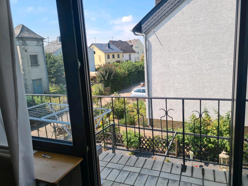 Thumbnail-2,5-Zimmer-Wohnung in Urmitz – voll möbliert – 1 Jahr zur Zwische