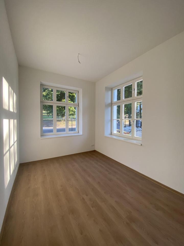 Thumbnail-smarte Singlewohng mit Balkon und Aufzug, komfortabel, direkt an der Landeskrone