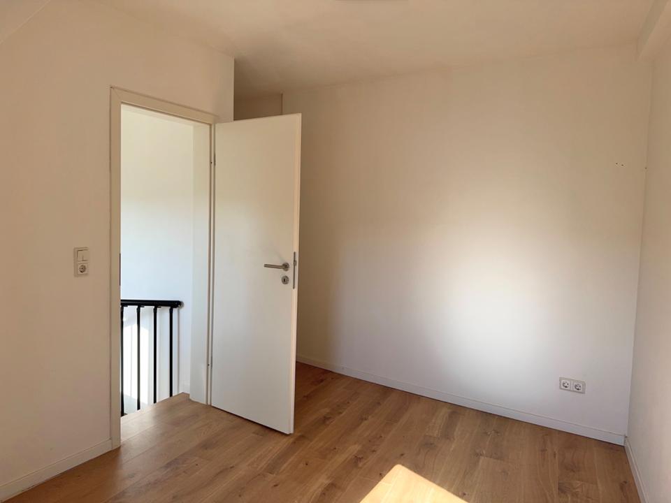 Thumbnail-Helle 2-Zimmer-Wohnung mit EBK, Stellplatz & zusätzlichem DG-Raum