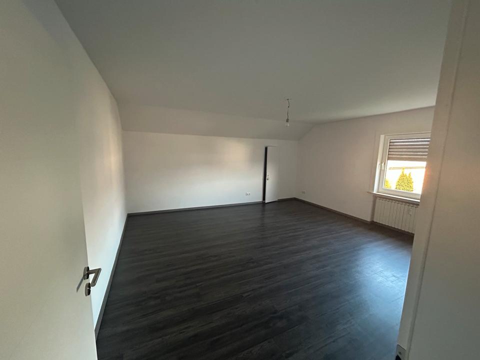 Thumbnail-Moderne 3 Zimmer Wohnung in Uslar