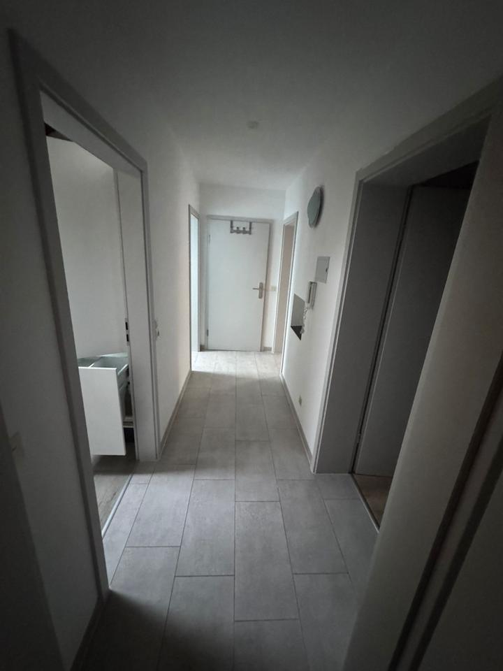 Thumbnail-3 Zimmer Dachgeschosswohnung in L.E Stetten