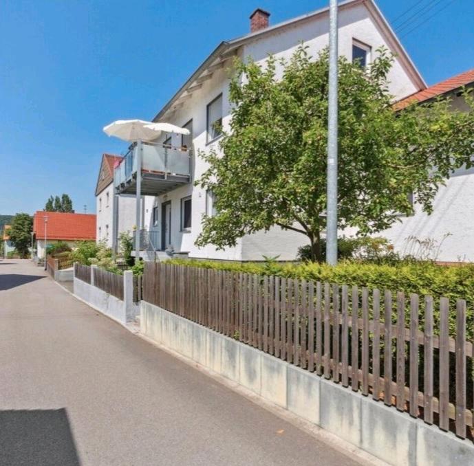 Thumbnail-Zweifamilienhaus in Kelheim zu Verkaufen mit Ausbaupotential