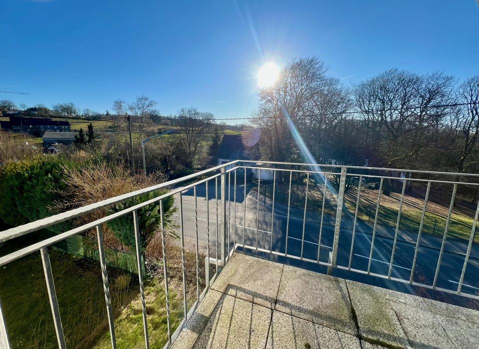 Thumbnail-Sonnige, freundliche 3 Zimmer Wohnung mit Südwestbalkon