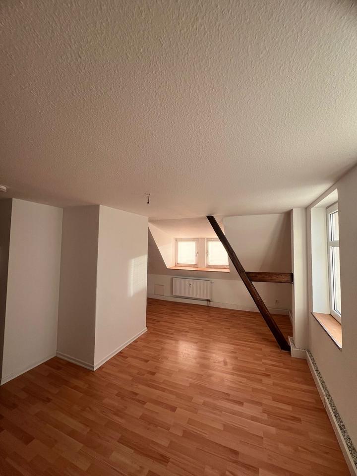 Thumbnail-Kompakte Dachgeschoss-Wohnung in Staßfurt