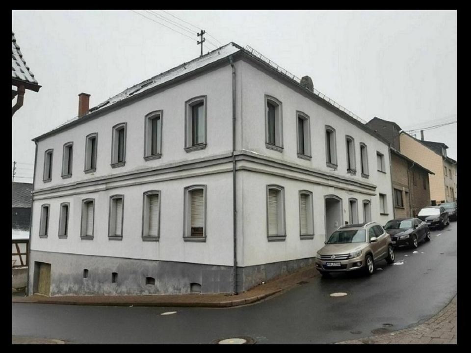 Thumbnail-Wohn & Geschäft – Villa am Herthasee in Holzappel zu Verkaufen