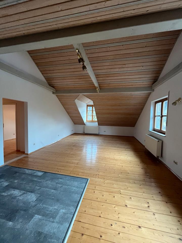 Thumbnail-Helle 3Zimmer-Dachgeschosswohnung mit großer überdachter Terrasse