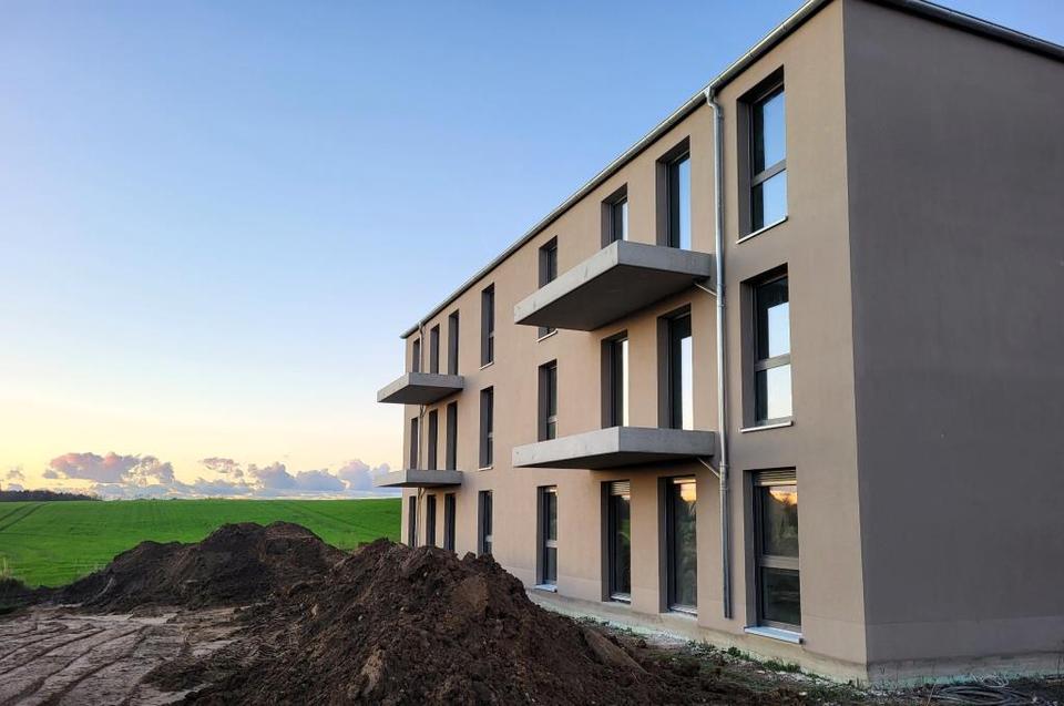 Thumbnail-ERSTBEZUG mit Blick ins Grüne