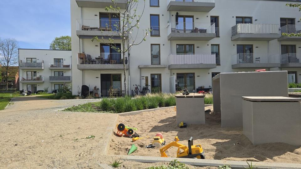 Thumbnail-Für Schnellentschlossene: Einzug 15.04. + KEINE ANRUFE + Anfragen nur per Mail + 3 Zimmer + Basselweg 74 Whg. 7.21