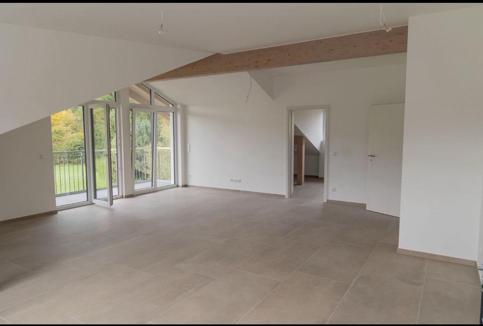 Thumbnail-2-Zimmer-Dachgeschosswohnung (73 m²)