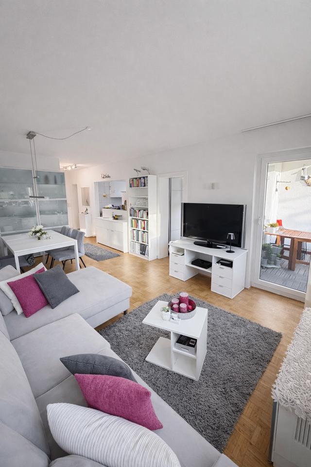 Thumbnail-Frisch sanierte 2-Zimmer-Wohnung mit Balkon & Einbauküche