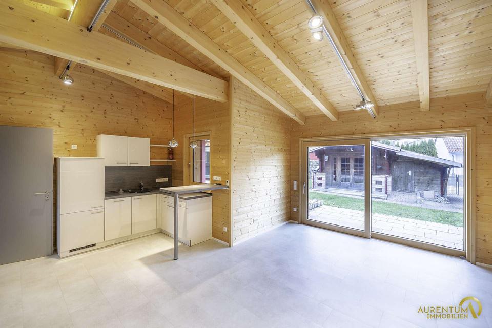 Thumbnail-Attraktiver KfW40-Massivholzbungalow mit Garten, moderner Ausstattung zur Miete