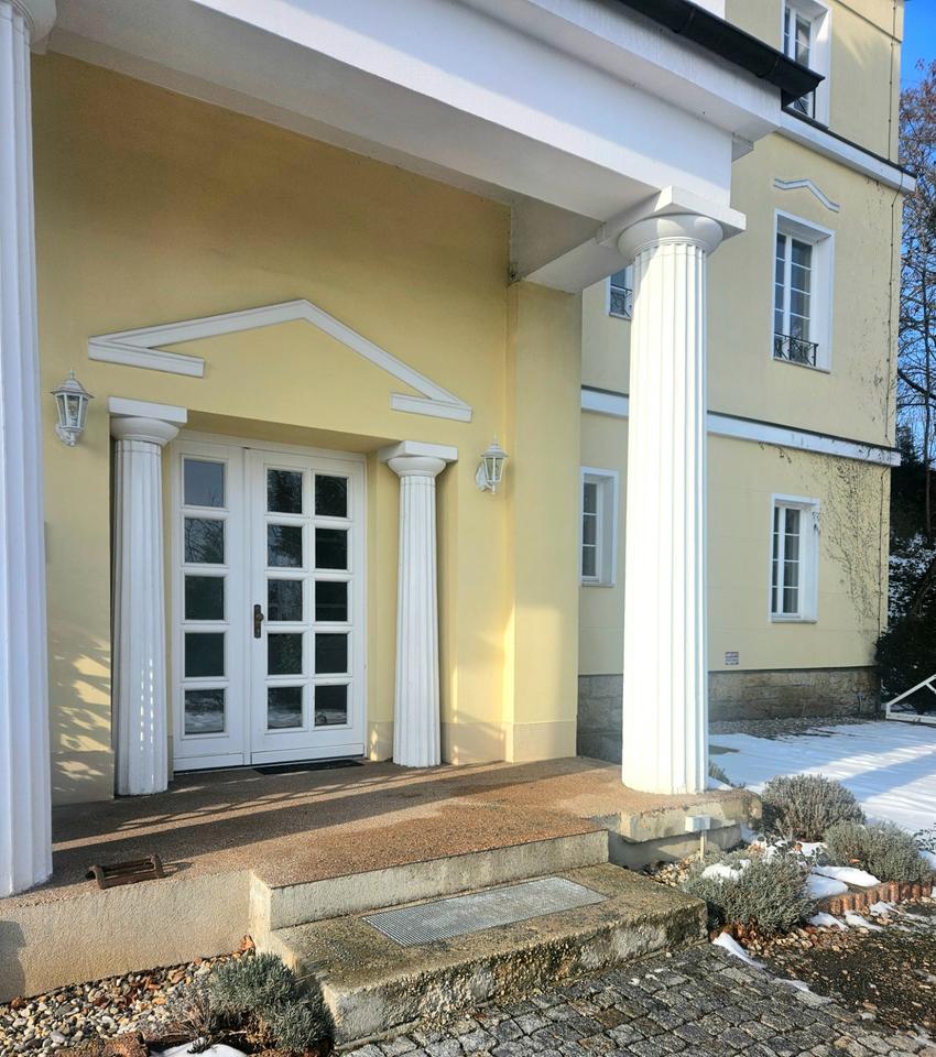 Thumbnail-2 Raum Wohnung mit Stellplatz in schöner Villa in ruhiger Lage