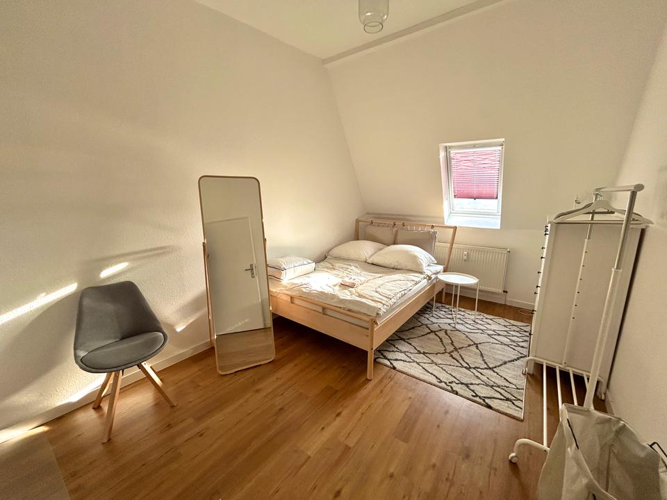 Thumbnail-Wunderschöne möblierte Altbauwohnung in top Lage