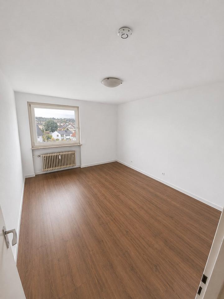 Thumbnail-Frisch renovierte Wohnung in Maintal – Top Lage mit schneller Anb