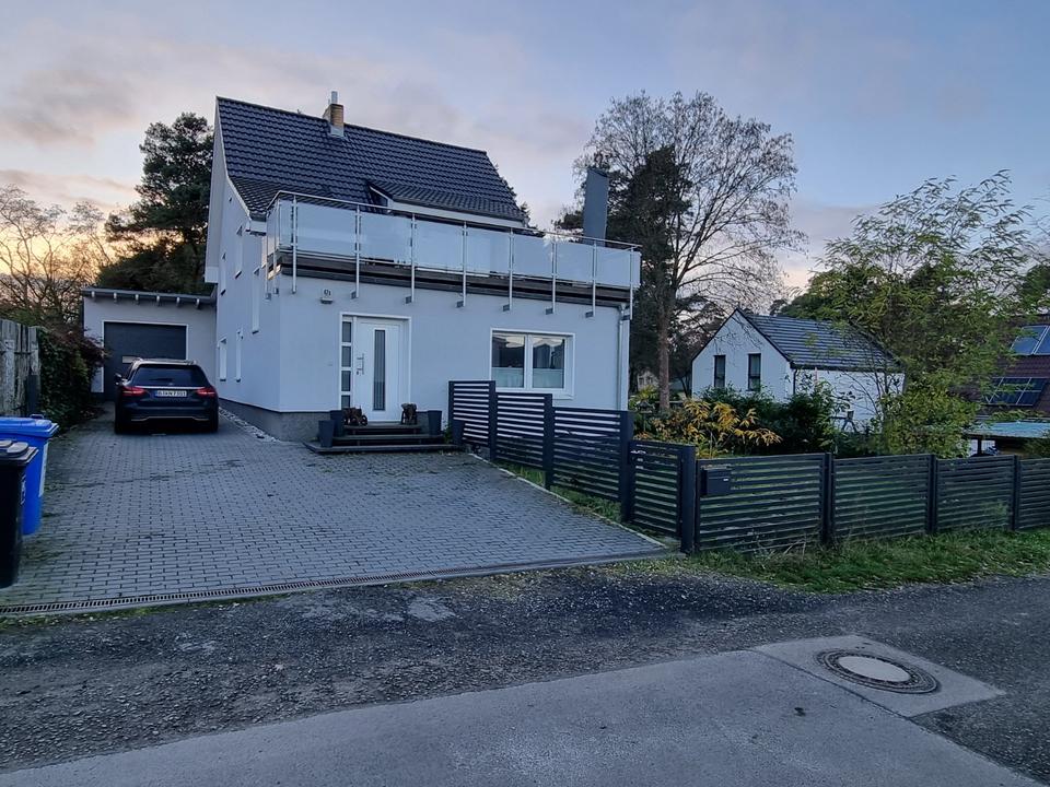 Thumbnail-Provisionsfreies Einfamilienhaus für Hobby oder Handwerk