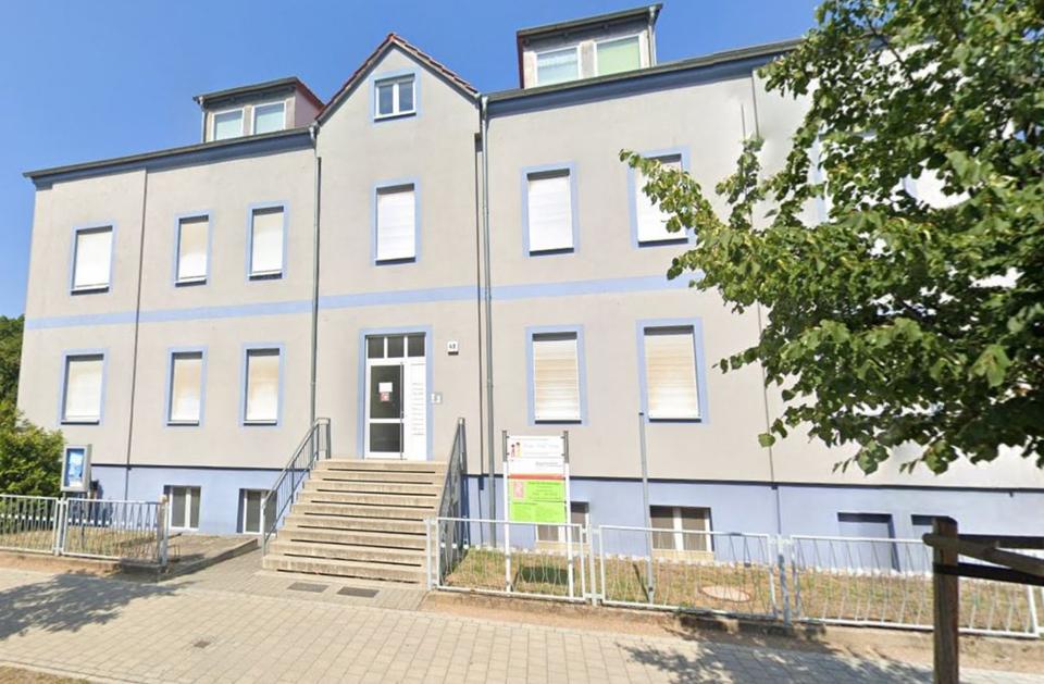 Thumbnail-barrierefreie, modernisierte 2-Raum-Wohnung in Bahnhofsnähe