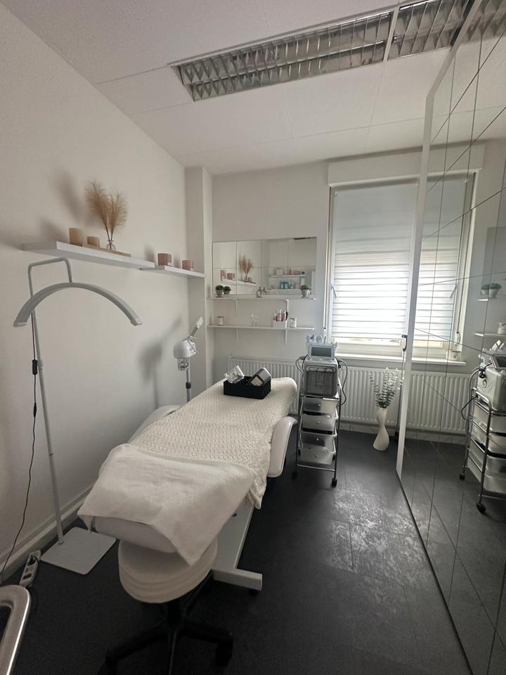 Thumbnail-Kosmetikraum zur Untermiete