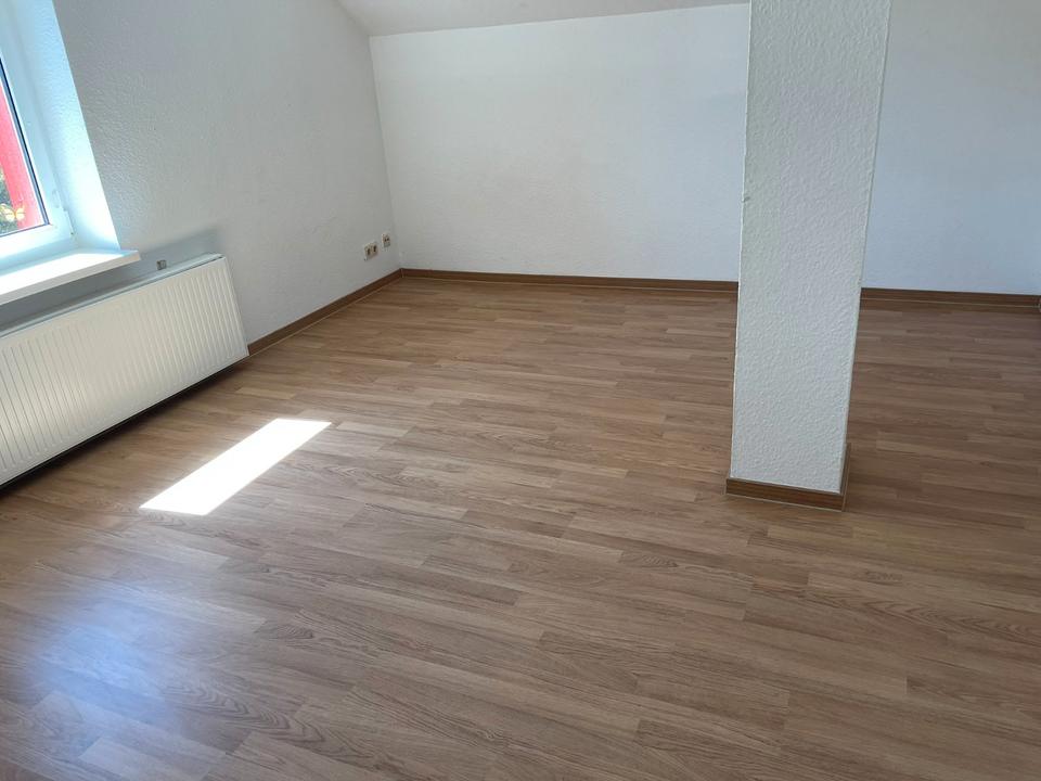Thumbnail-Helle, lichtdurchflutete 3-Zimmer-Wohnung in Knorrendorf-Kastorf