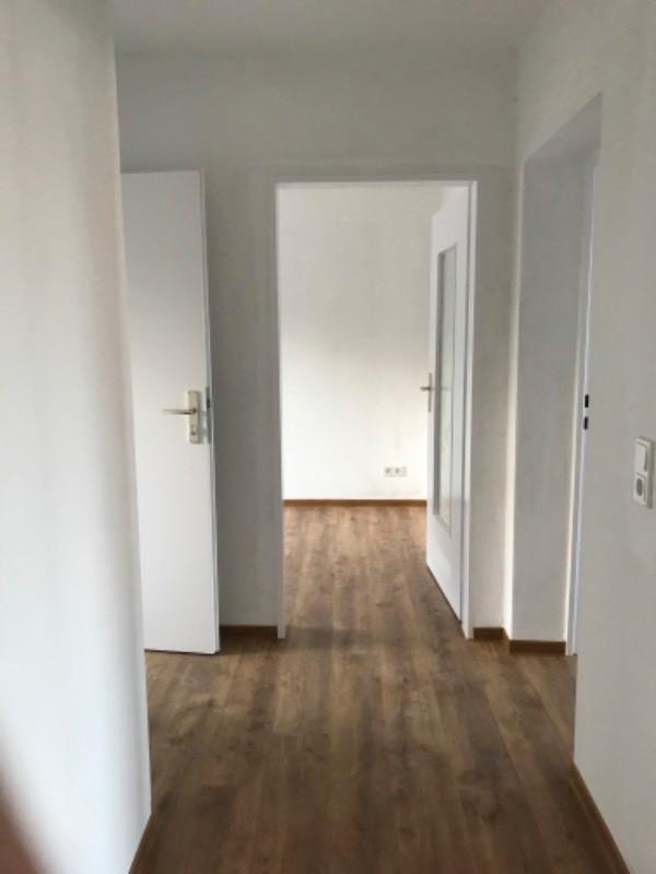 Thumbnail-Schöne 3-Zimmer Erdgeschosswohnung mit neuen Bodenbelägen zu vermieten