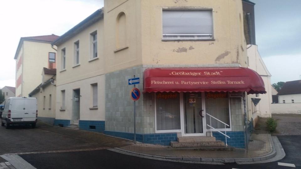 Thumbnail-Haus mit Wohnung und Gewerbe zu verkaufen auch Mitkauf