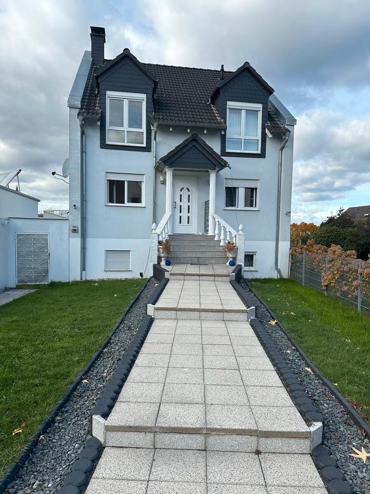 Thumbnail-Einfamilienhaus mit Sauna, Garten und Garage