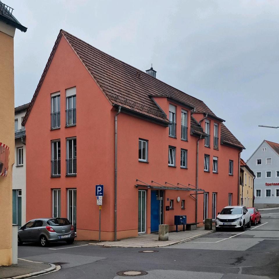 Thumbnail-2-Zimmer-Wohnung mit Tiefgaragenstellplatz im Herzen von Pressath