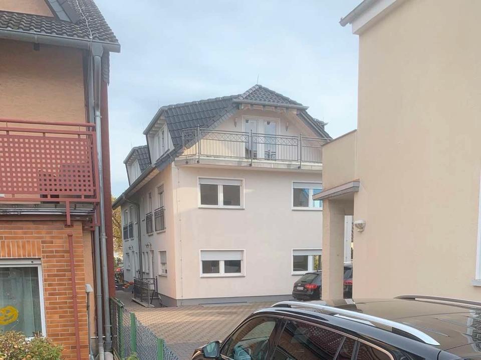 Thumbnail-Doppelhaushelfte mit kl. Terrasse in Riedstadt Wolfskehlen